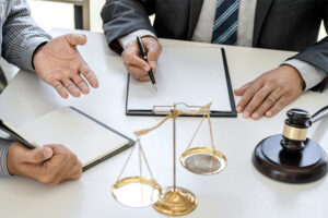 dich-vu-luat-bao-chua